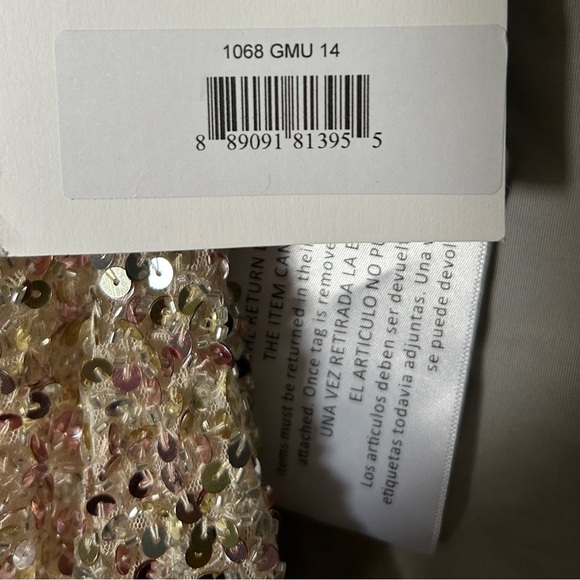 Mac Duggal 1068 SEQUINED SLEEVELESS V NECK SIDE SLIT GOWN - Picture 6 of 7